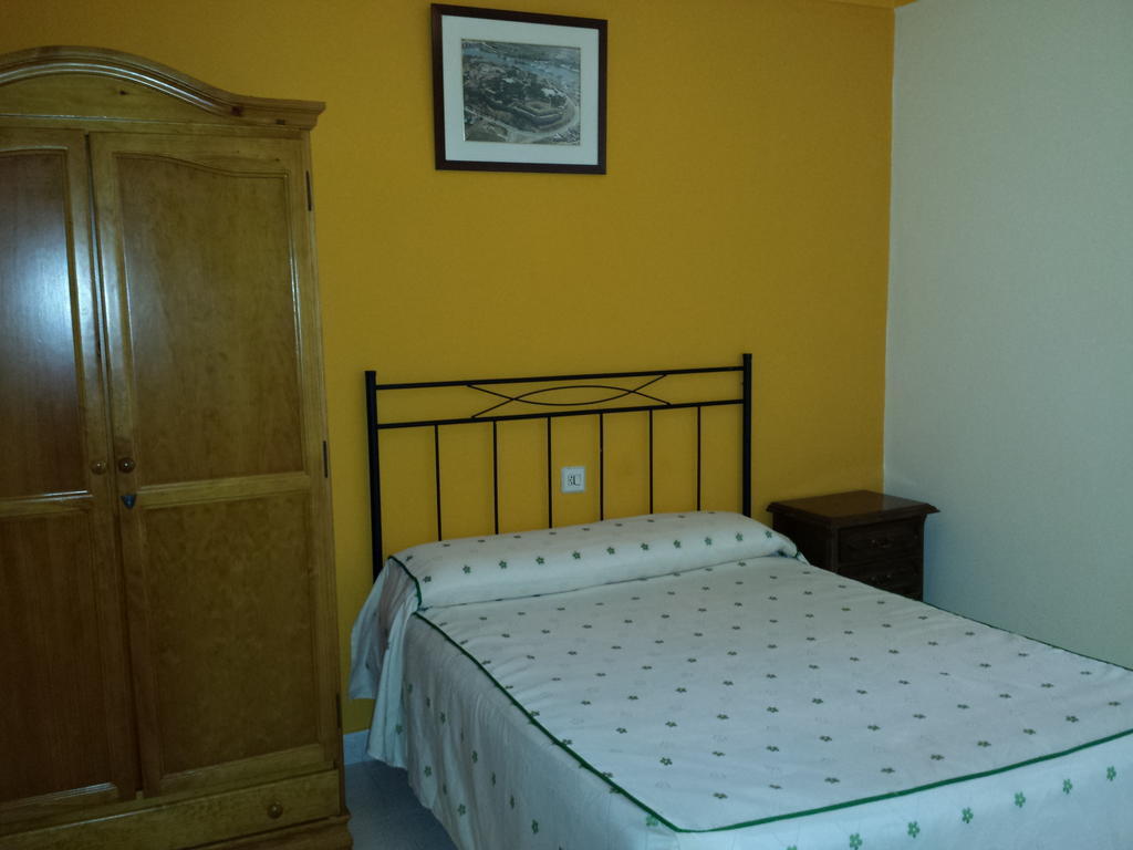 Hostal Atila Ricobayo Bilik gambar