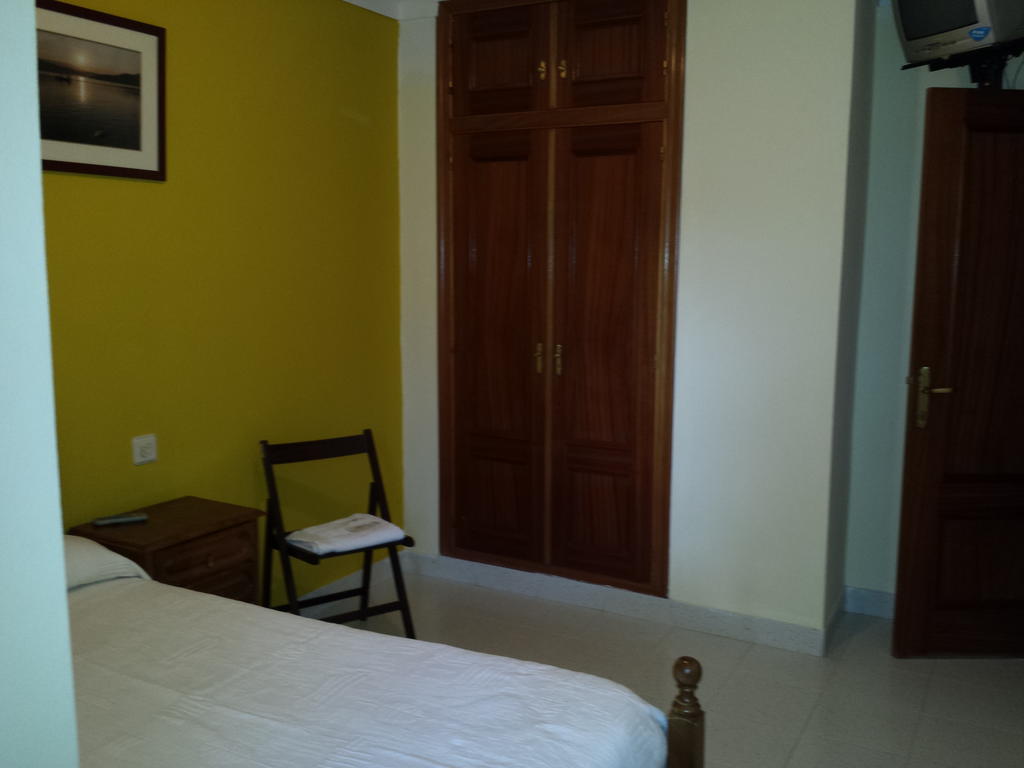 Hostal Atila Ricobayo Bilik gambar